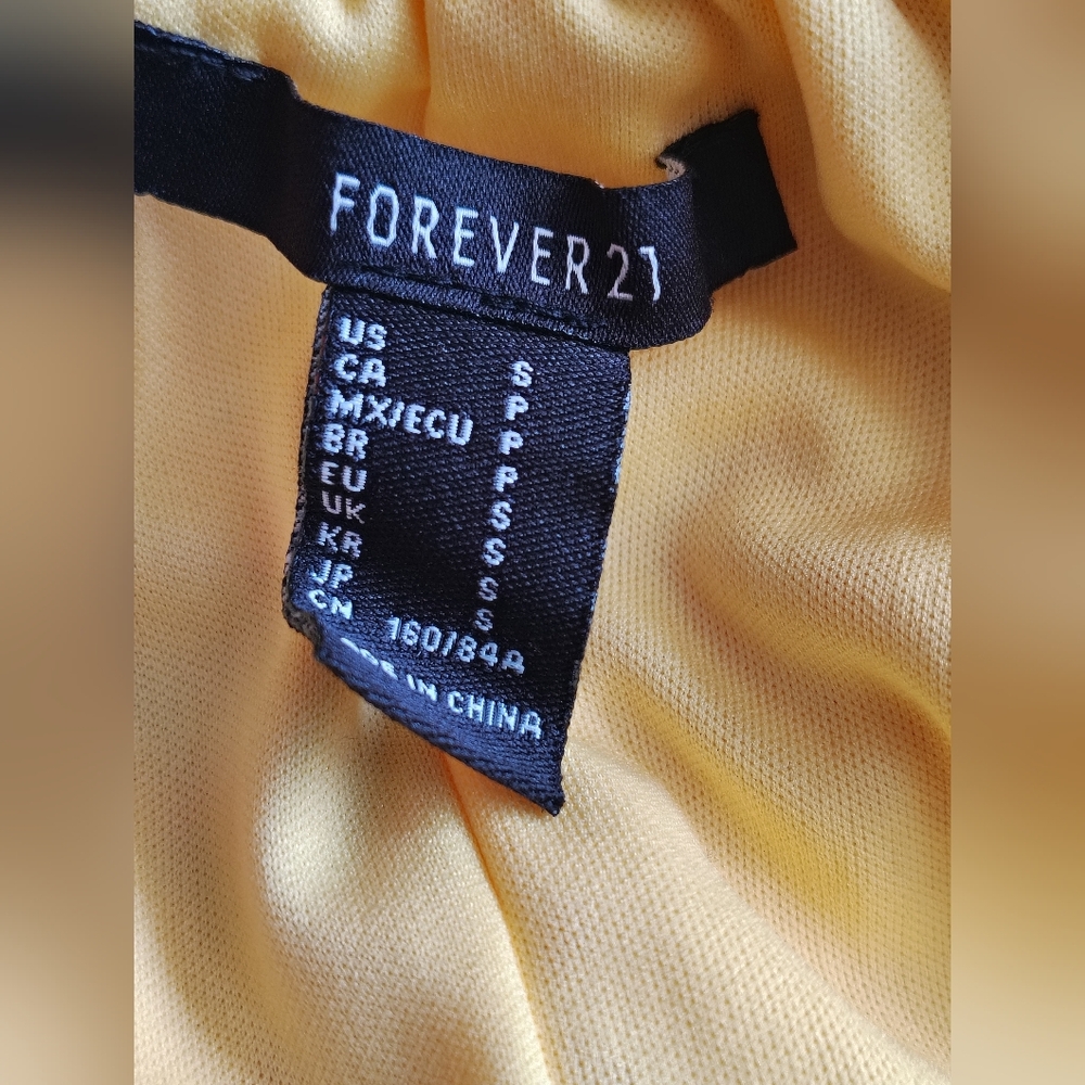 Forever 21 Sunny Yellow Floral Pleated Midi Dress Size S – Like New - Picture 9 of 9